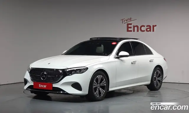 Mercedes-Benz E-Class 2024 2.0 автомат (гидро), миниатюра 1