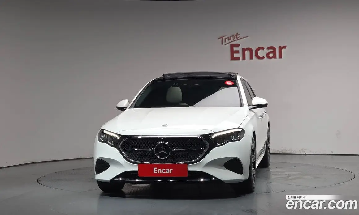 Mercedes-Benz E-Class 2024 2.0 автомат (гидро), фото 3