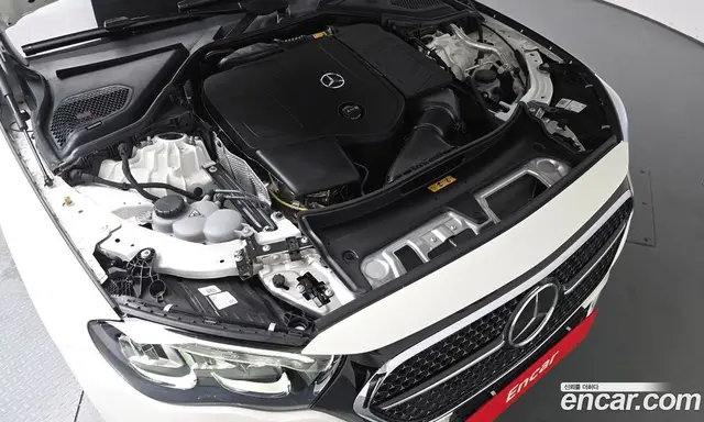 Mercedes-Benz E-Class 2024 2.0 автомат (гидро), миниатюра 6