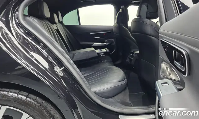 Mercedes-Benz E-Class 2024 2.0 автомат (гидро), миниатюра 12