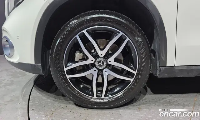 Mercedes-Benz GLA-Class 2019 2.0 автомат (гидро), миниатюра 5
