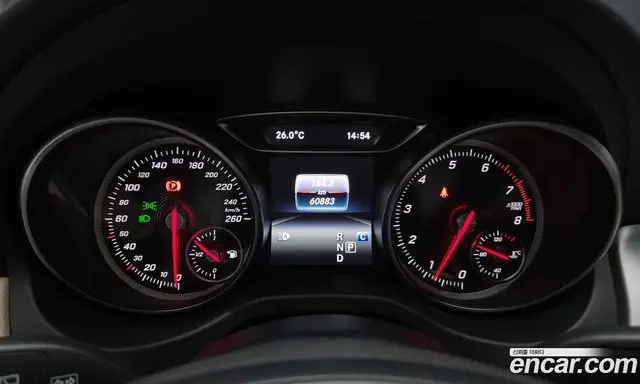 Mercedes-Benz GLA-Class 2019 2.0 автомат (гидро), миниатюра 8