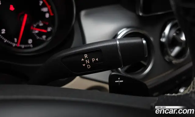 Mercedes-Benz GLA-Class 2019 2.0 автомат (гидро), миниатюра 9