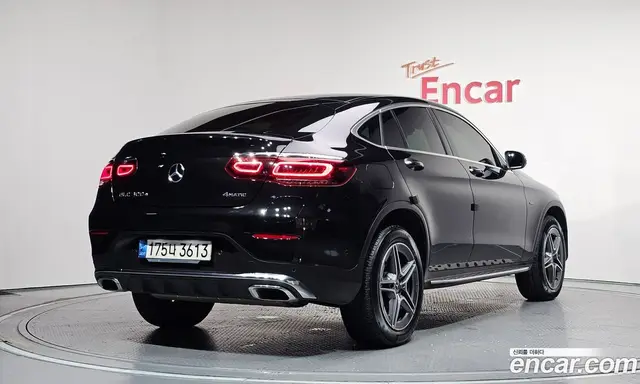 Mercedes-Benz GLC-Class 2021 2.0 автомат (гидро), миниатюра 2