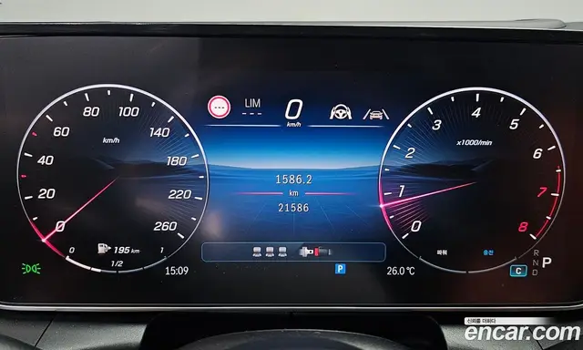 Mercedes-Benz GLC-Class 2025 2.0 автомат (гидро), миниатюра 10