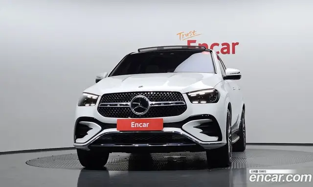 Mercedes-Benz GLE-Class 2024 3.0 автомат (гидро), миниатюра 3