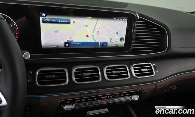 Mercedes-Benz GLE-Class 2025 3.0 автомат (гидро), миниатюра 12