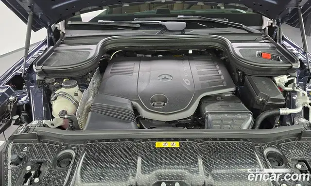 Mercedes-Benz GLE-Class 2025 3.0 автомат (гидро), миниатюра 6