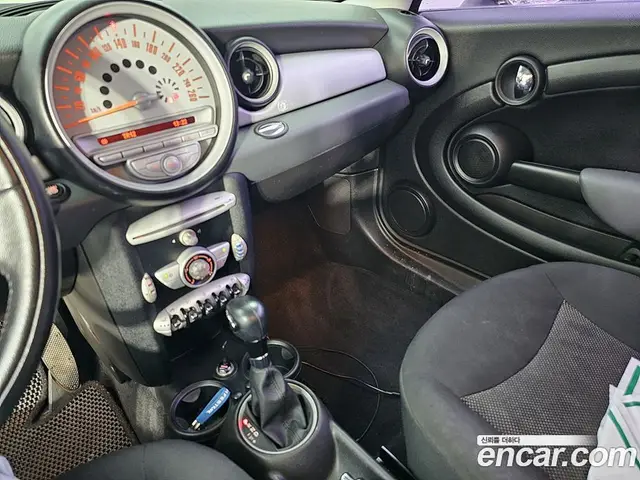 Mini Cooper 2010 1.6 автомат (гидро), миниатюра 10