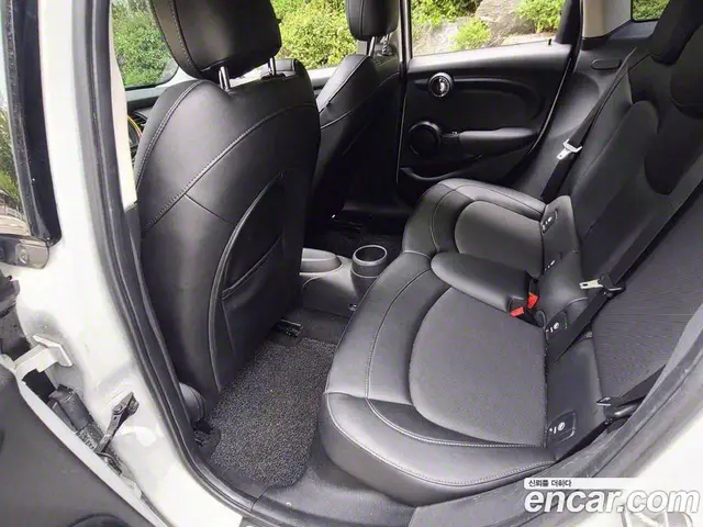 Mini Cooper 2015 1.5 автомат (гидро), миниатюра 11 Mini Cooper 2015 1.5 автомат (гидро), миниатюра 11