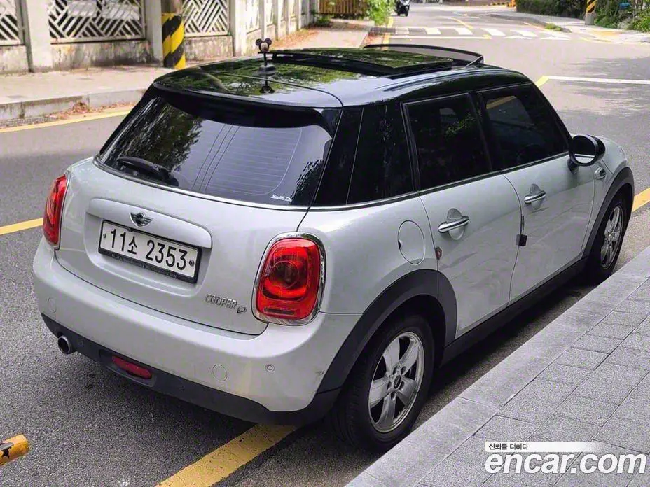 Mini Cooper 2015 1.5 автомат (гидро), фото 20 Mini Cooper 2015 1.5 автомат (гидро), фото 20