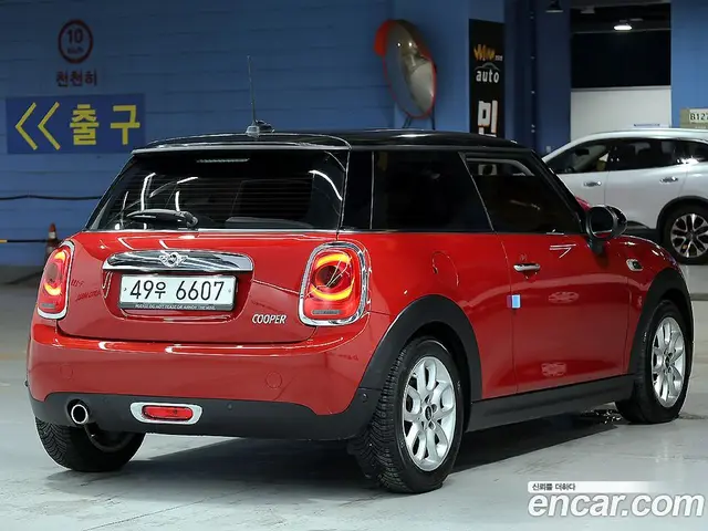 Mini Cooper 2015 1.5 автомат (гидро), миниатюра 4