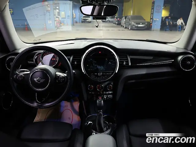Mini Cooper 2015 1.5 автомат (гидро), миниатюра 5