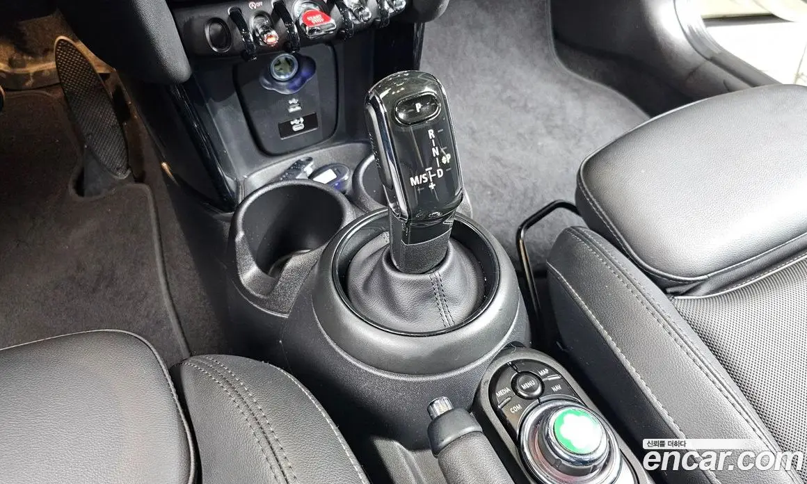Mini Cooper 2021 1.5 автомат (гидро), фото 12