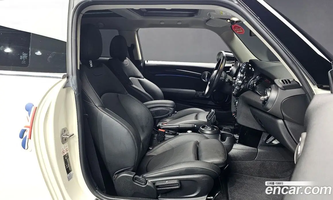 Mini Cooper 2021 1.5 автомат (гидро), фото 16
