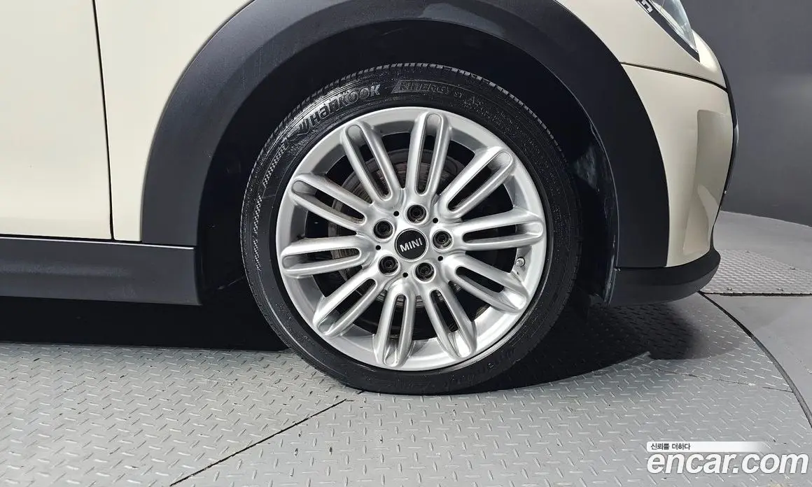 Mini Cooper 2021 1.5 автомат (гидро), фото 7