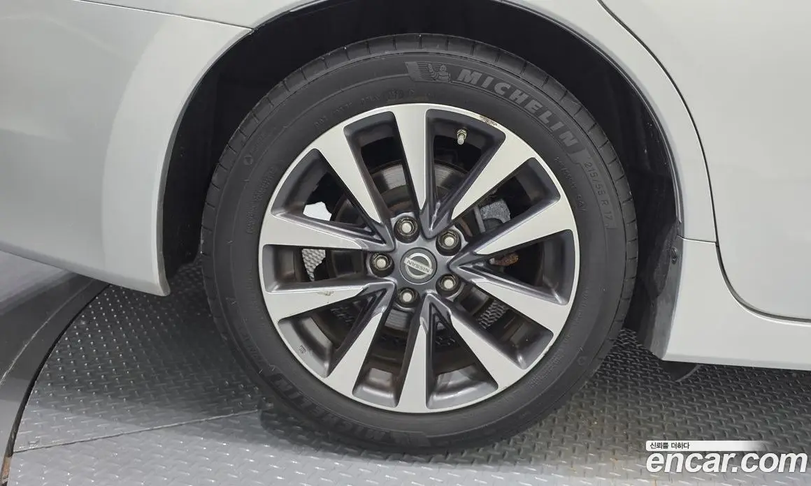 Nissan Altima 2016 2.5 автомат (гидро), фото 5