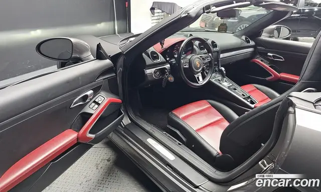 Porsche 718 2017 2.0 автомат (гидро), миниатюра 10