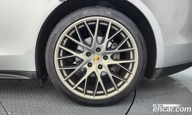 Porsche Panamera 2018 3.0 автомат (гидро), миниатюра 7