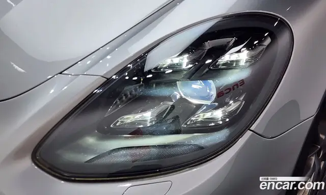 Porsche Panamera 2018 3.0 автомат (гидро), миниатюра 8