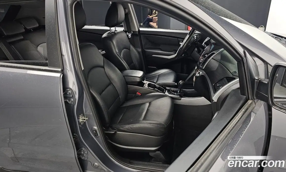 SsangYong Korando 2016 2.2 автомат (гидро), фото 12