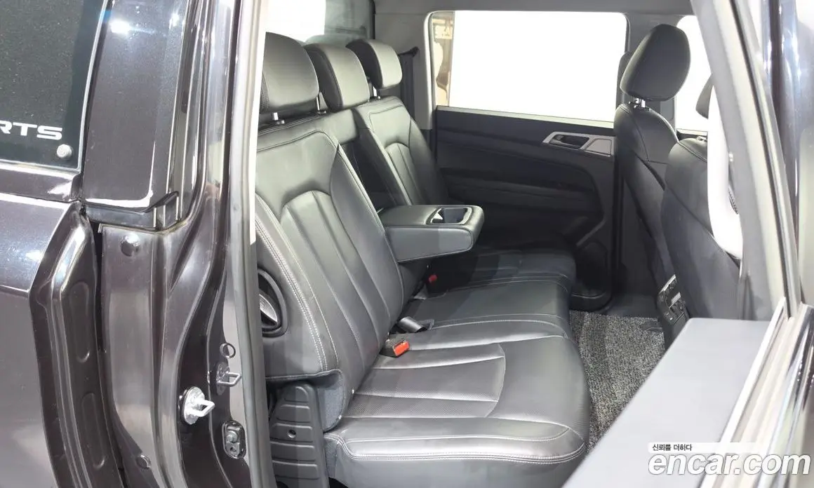SsangYong Rexton 2018 2.2 автомат (гидро), фото 16