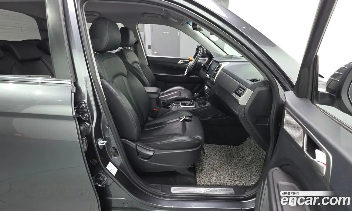 SsangYong Rexton 2018 2.2 автомат (гидро), фото 12