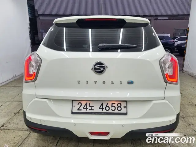 SsangYong TIBOLI 2015 1.6 автомат (гидро), миниатюра 4