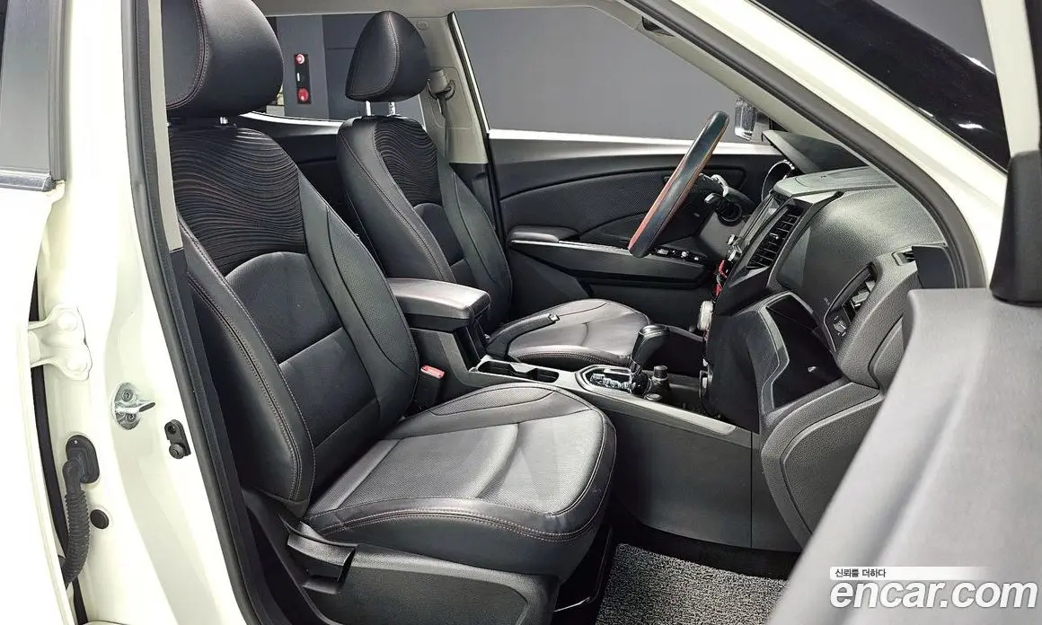 SsangYong TIBOLI 2016 1.6 автомат (гидро), фото 10