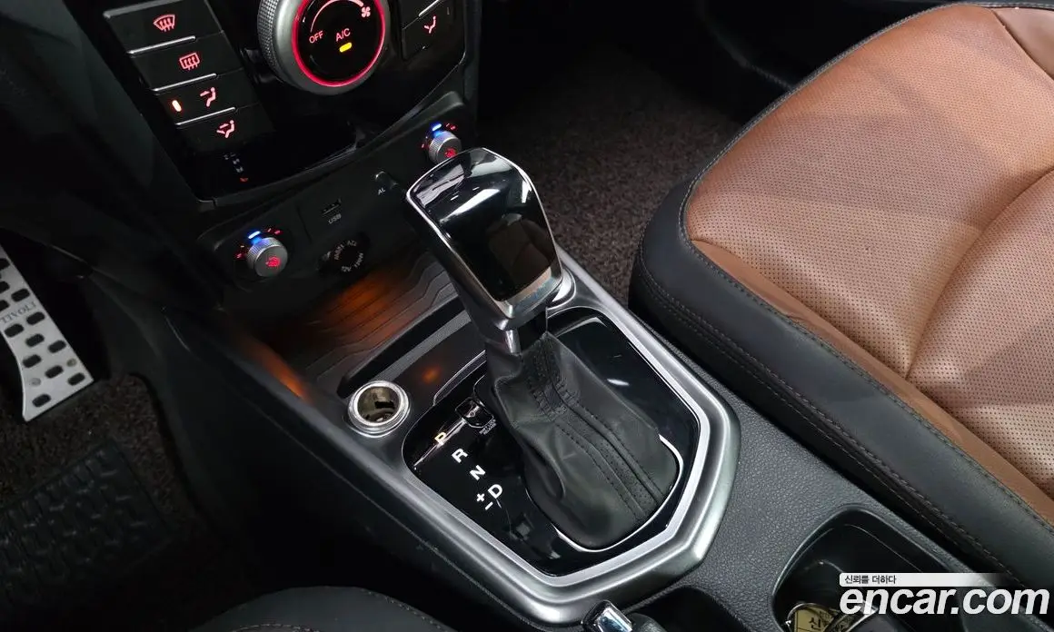 SsangYong TIBOLI 2019 1.6 автомат (гидро), фото 9
