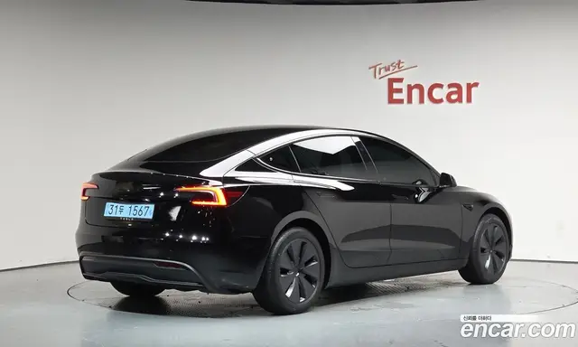 Tesla Model 3, 2026, 6 225 км