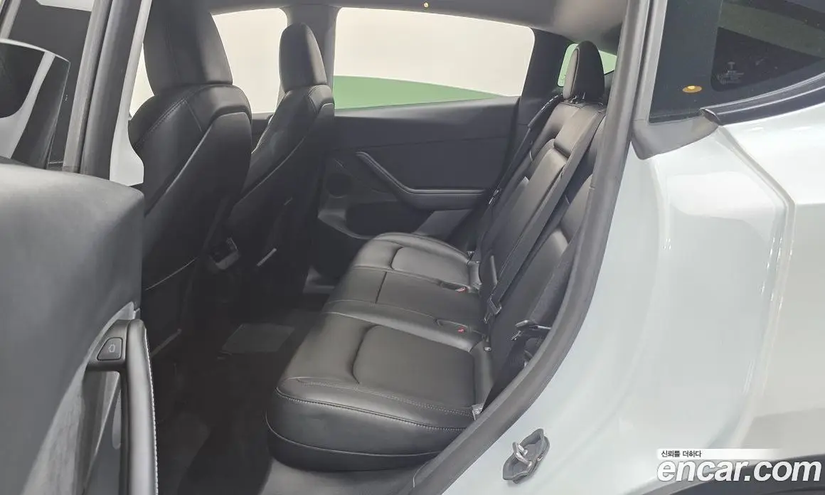 Tesla Model Y 2024 0.2 автомат (гидро), фото 12