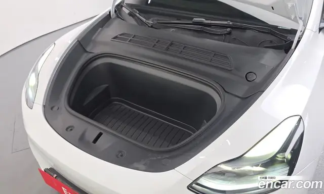 Tesla Model Y 2024 0.2 автомат (гидро), миниатюра 6