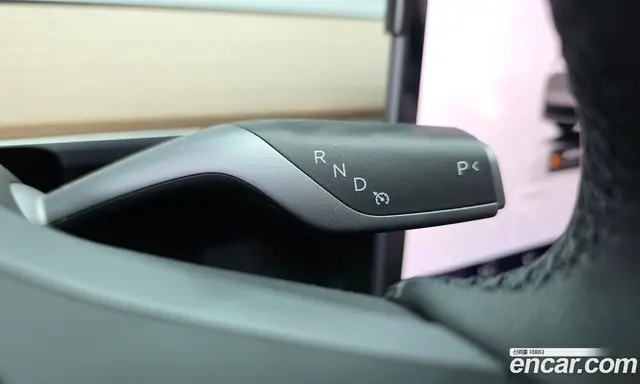 Tesla Model Y 2024 0.2 автомат (гидро), миниатюра 12