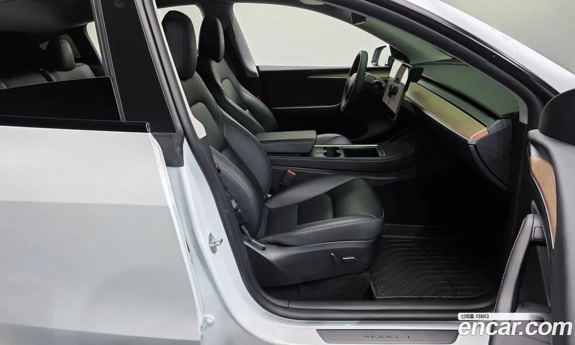 Tesla Model Y 2024 0.2 автомат (гидро), фото 16