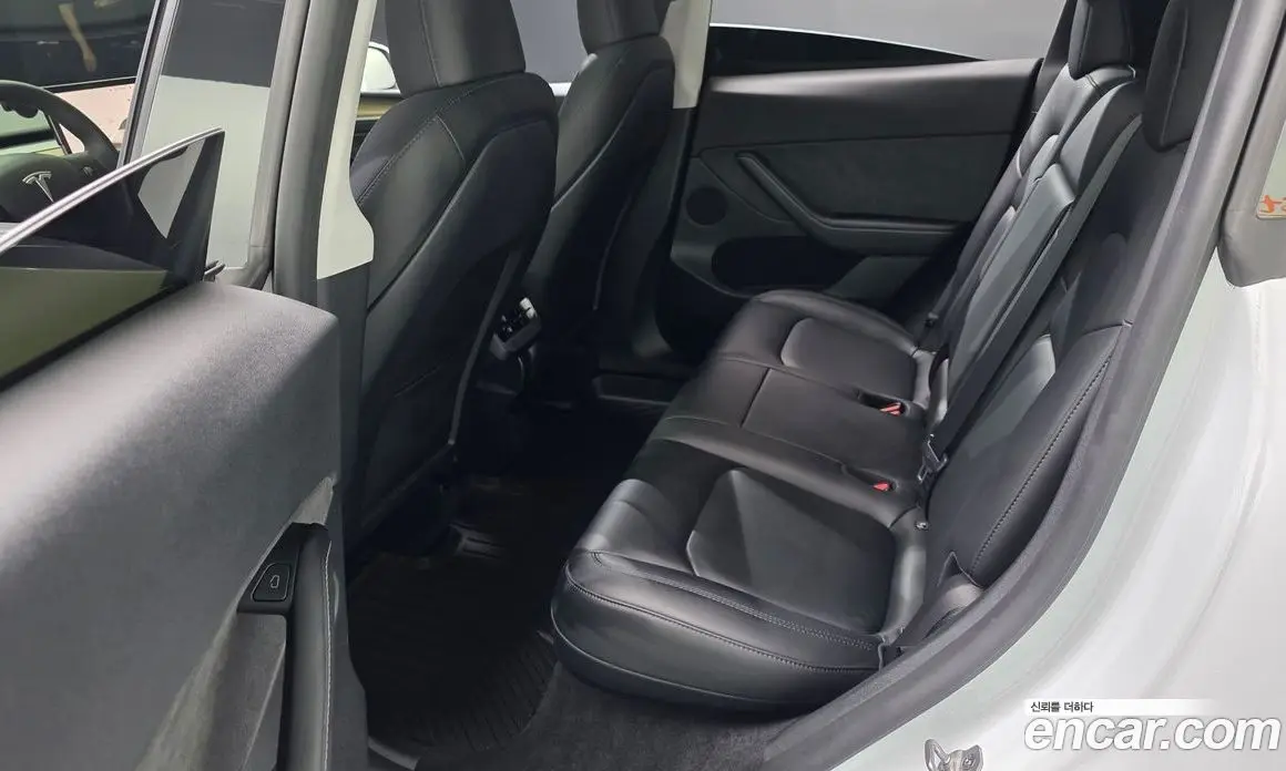 Tesla Model Y 2024 0.2 автомат (гидро), фото 18