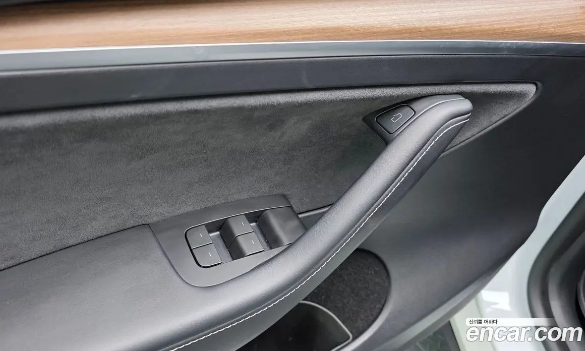 Tesla Model Y 2024 0.2 автомат (гидро), фото 27