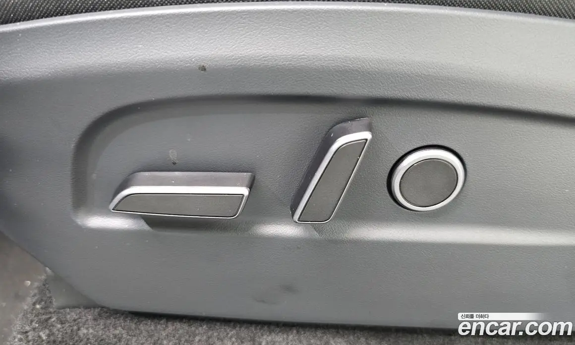 Tesla Model Y 2025 0.2 автомат (гидро), фото 32