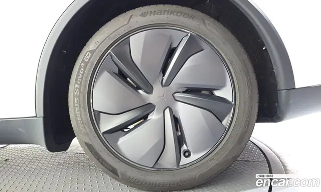 Tesla Model Y 2025 0.2 автомат (гидро), миниатюра 7