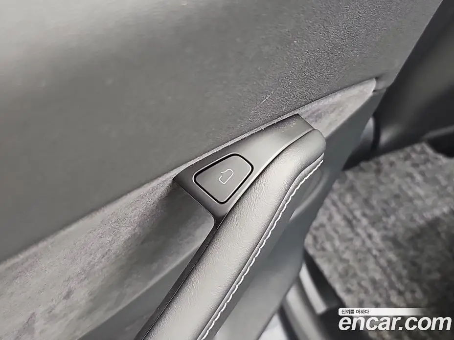 Tesla Model Y 2025 автомат (гидро), фото 14