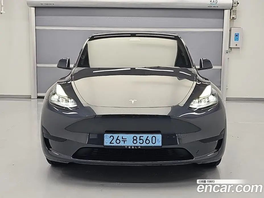 Tesla Model Y 2025 автомат (гидро), фото 3