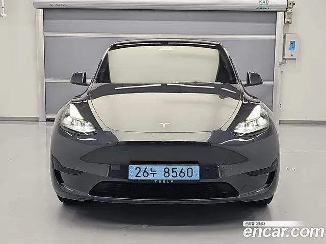 Tesla Model Y 2025 автомат (гидро), миниатюра 3