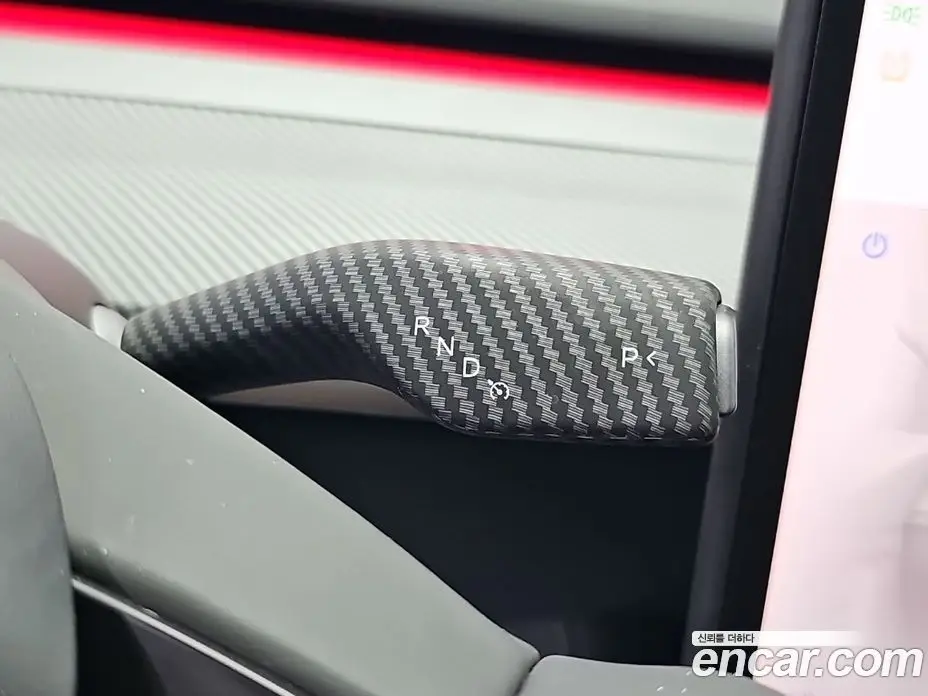 Tesla Model Y 2025 автомат (гидро), фото 9
