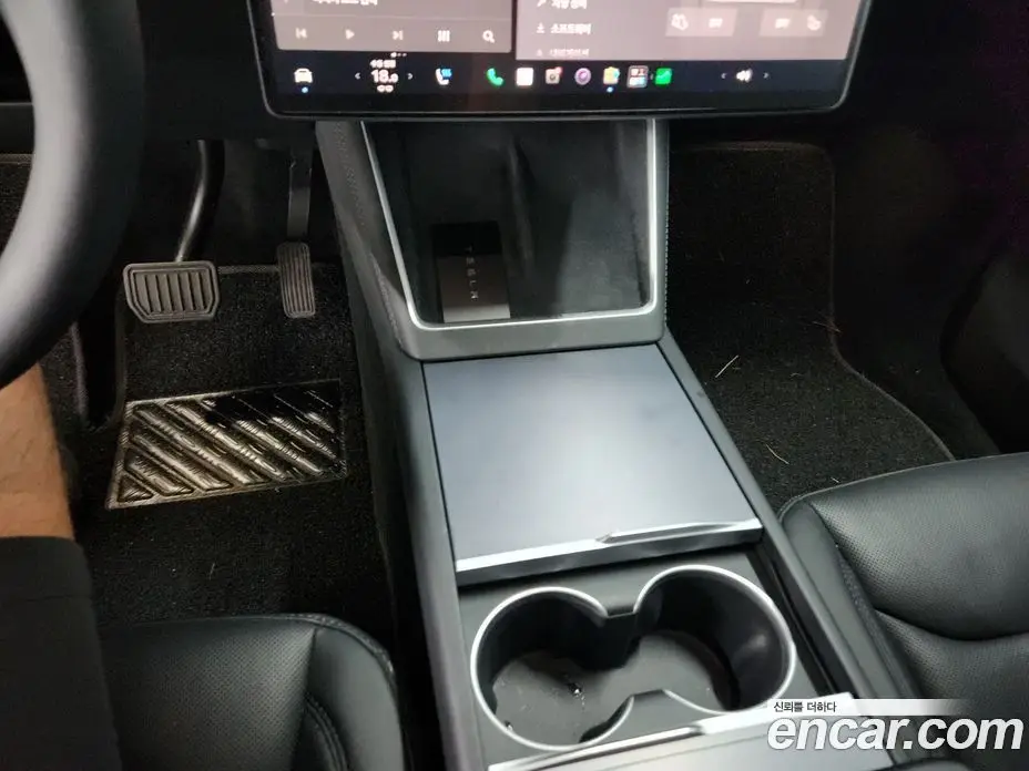 Tesla Model Y 2025 0.2 автомат (гидро), фото 15