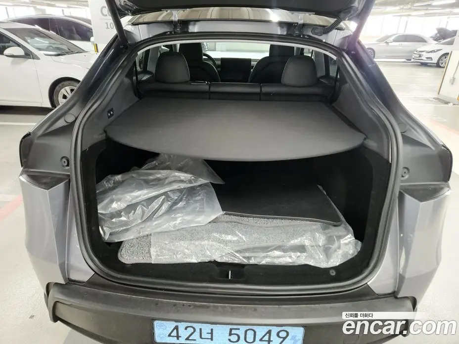 Tesla Model Y 2025 0.2 автомат (гидро), фото 18