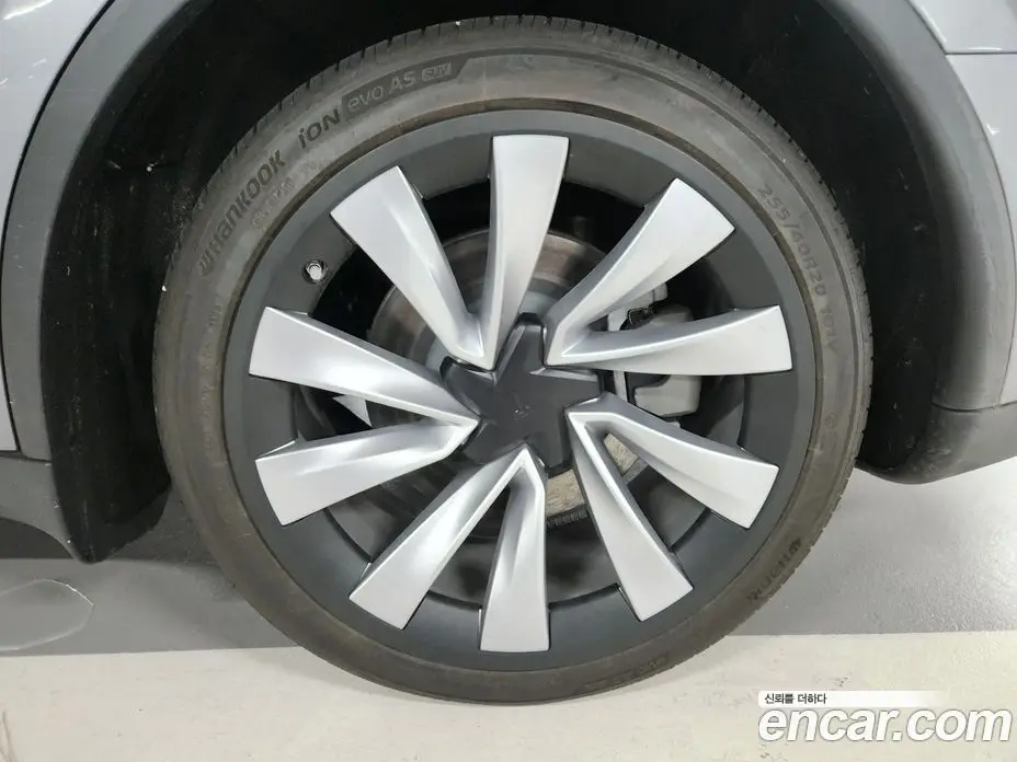 Tesla Model Y 2025 0.2 автомат (гидро), фото 19