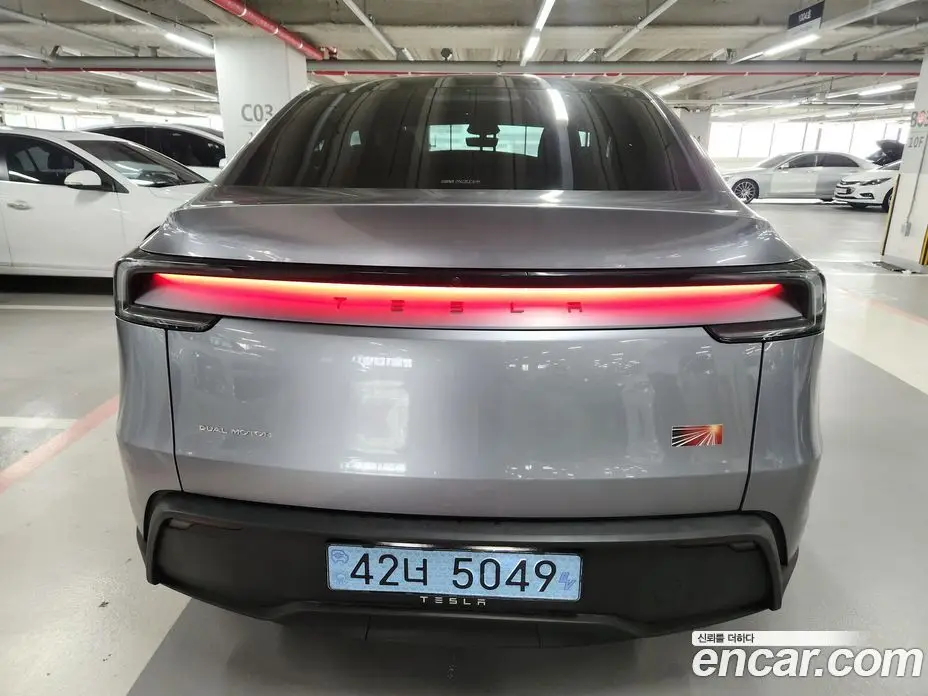 Tesla Model Y 2025 0.2 автомат (гидро), фото 5