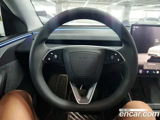 Tesla Model Y 2025 0.2 автомат (гидро), миниатюра 9