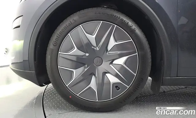 Tesla Model Y 2026 0.2 автомат (гидро), миниатюра 5