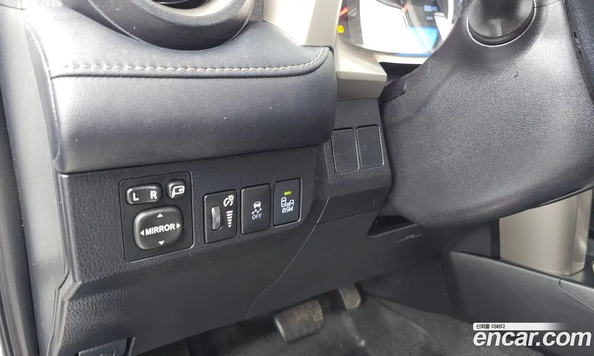 Toyota RAV4 2015 2.5 автомат (гидро), фото 18